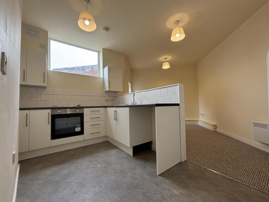 Main image of property: Hessle Road, Hull