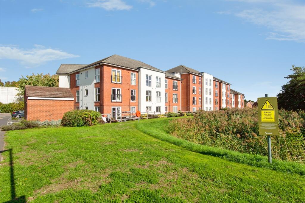 Apartment in Malvern Hills, Malvern - View 5