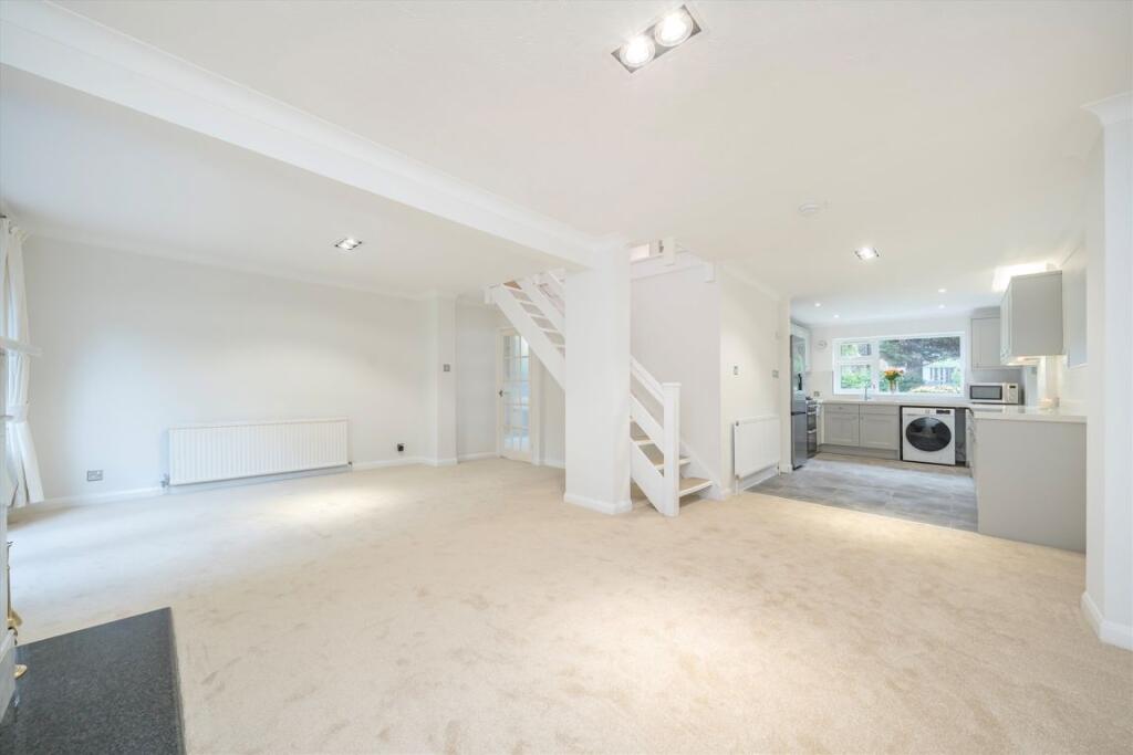 House in Kingston upon Thames - View 4