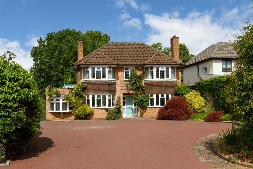 Main image of property: Avon Close, Barford, Warwick
