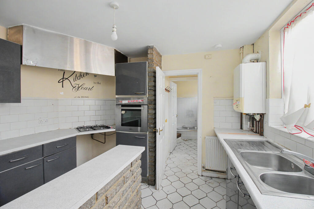 Apartment in Cleethorpes, New Clee - View 3
