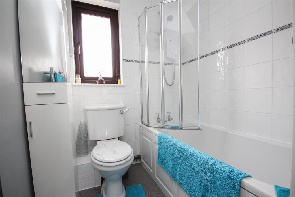 Grange Road, Wellingborough - View 6