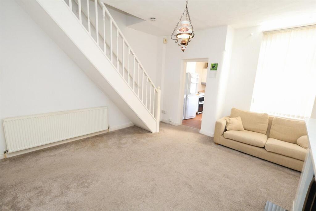 House in Salford, Greater Manchester - View 4