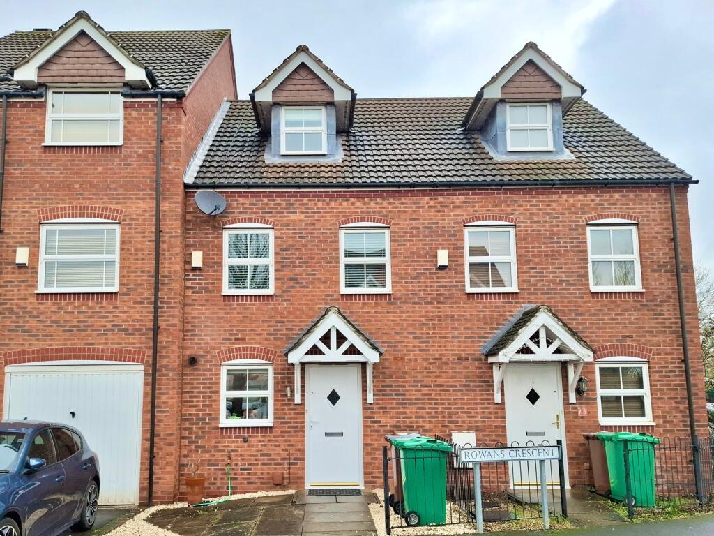 Main image of property: Rowans Crescent, Nottingham, NG6