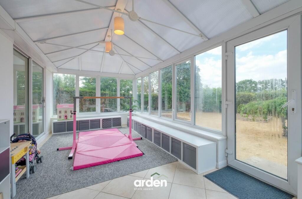 House in Wychavon, New End, Cookhill - More