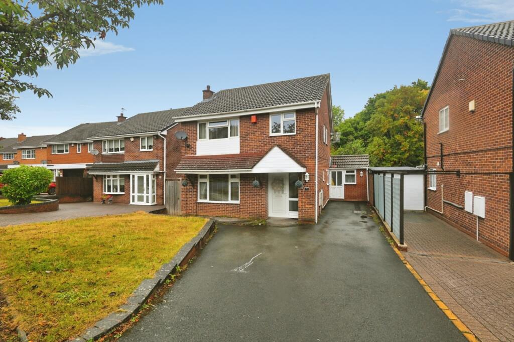 Main image of property: Kingsleigh Drive, Solihull, West Midlands