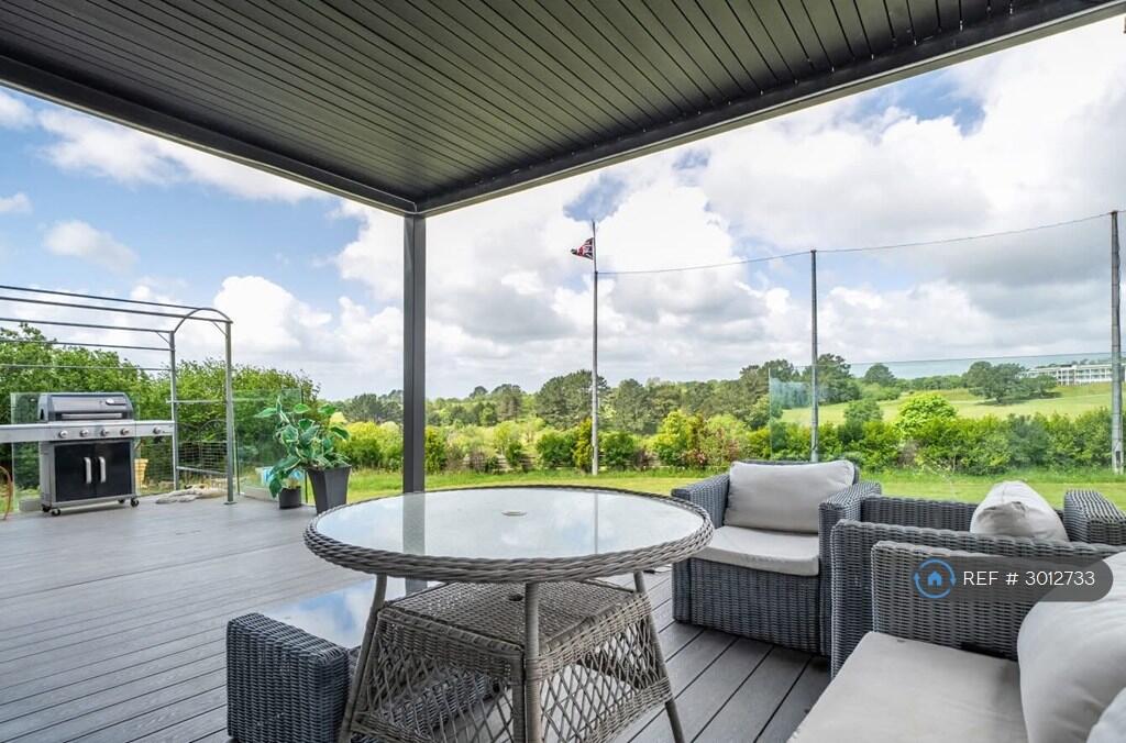 House in Plymouth - View 4