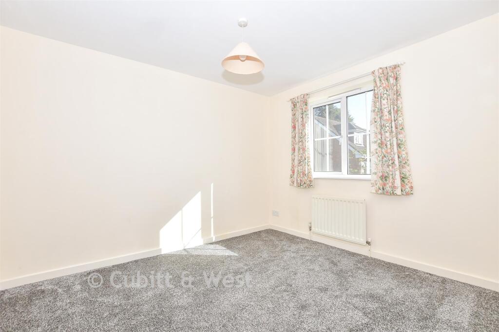 House in Reigate and Banstead, Reffles Bridge, Earlswood - More