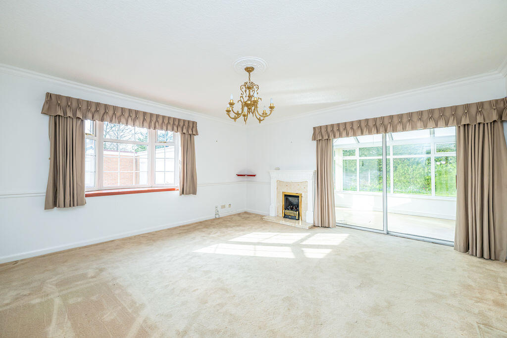Ashfield Road, Compton photo 3