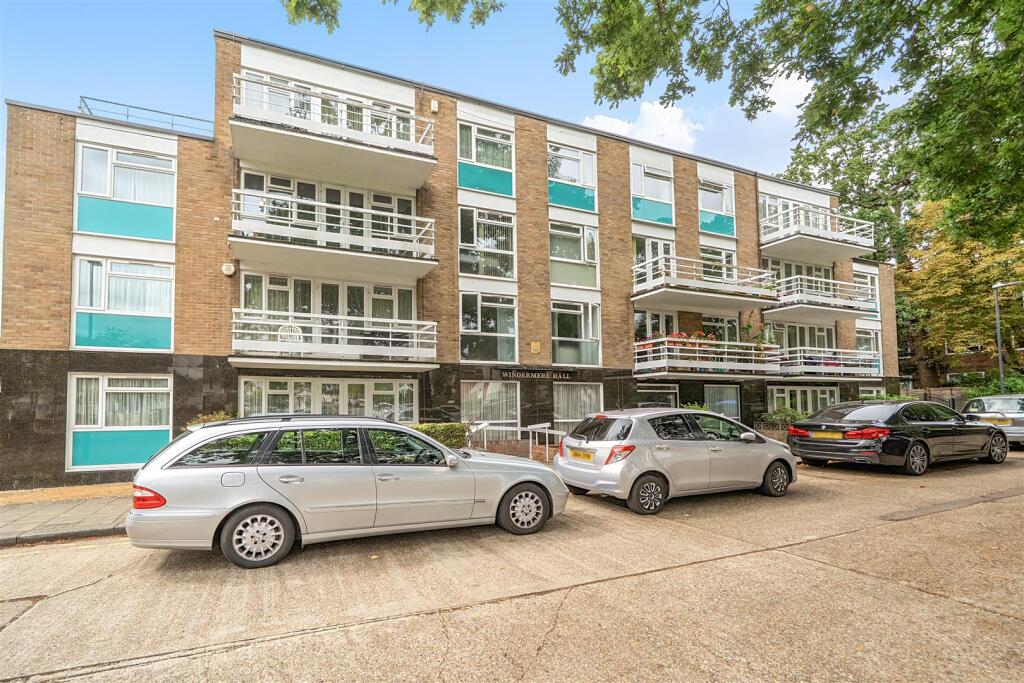 Apartment in Harrow - View 4