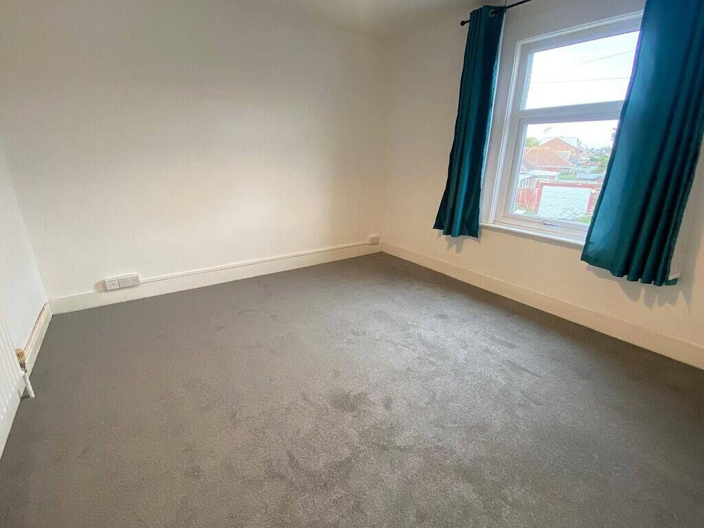 House in Clacton-on-Sea, Great Clacton - View 5