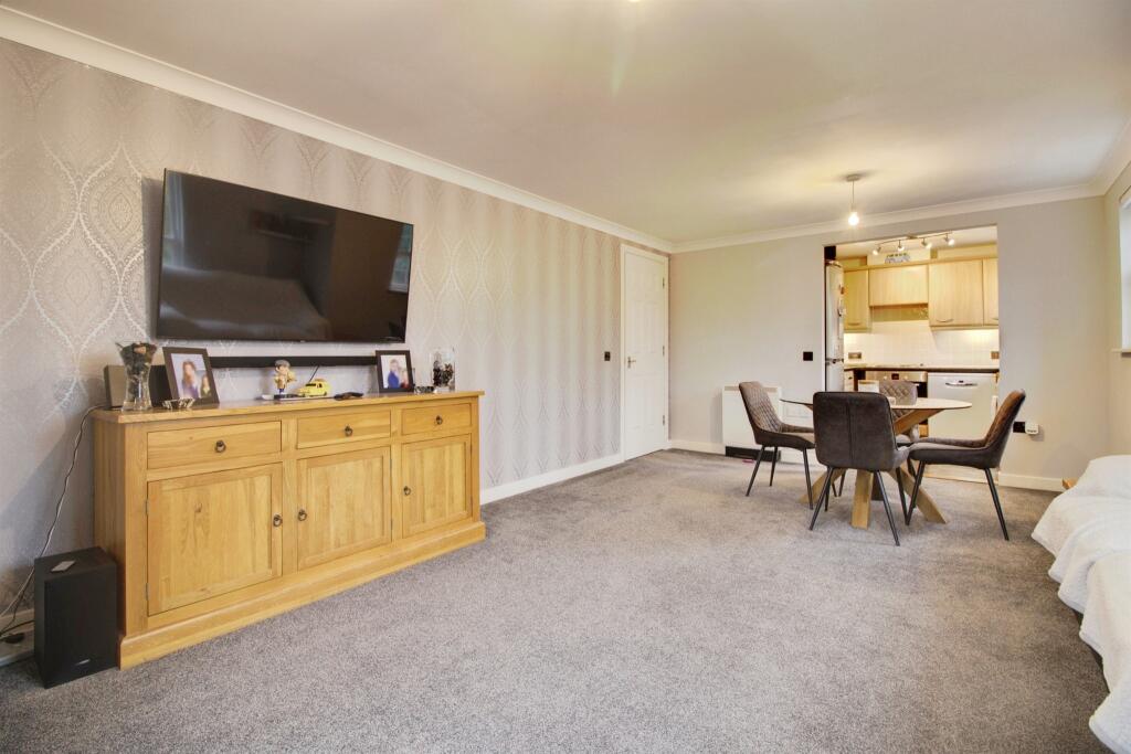 Merrifield Court, Welwyn Garden City photo 4