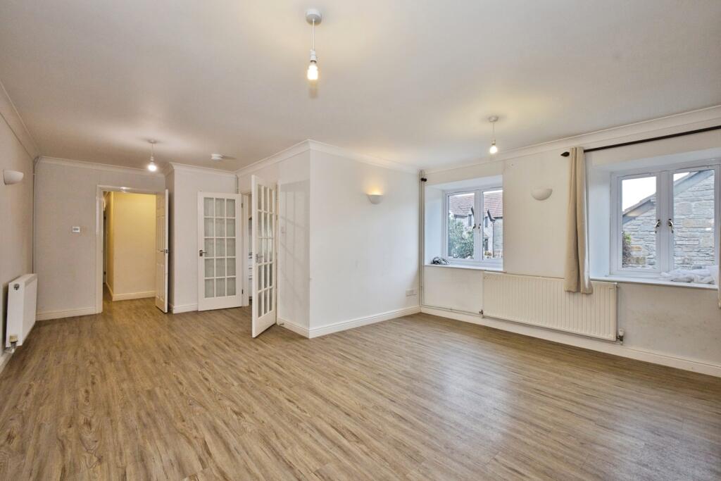 House in Taunton - View 4