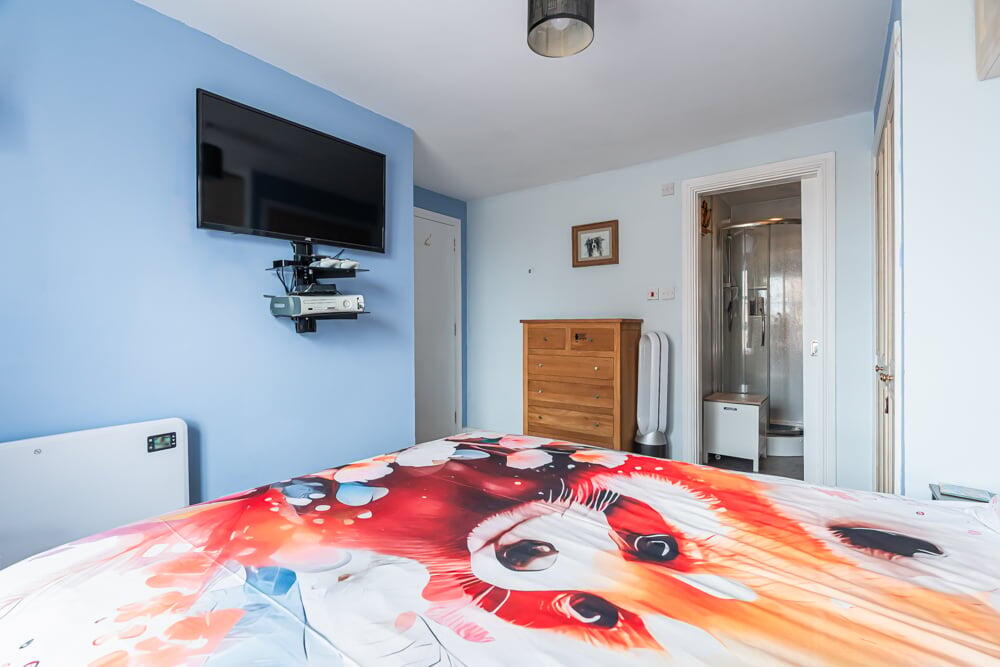 Broughton Road, Edinburgh, EH7 - More