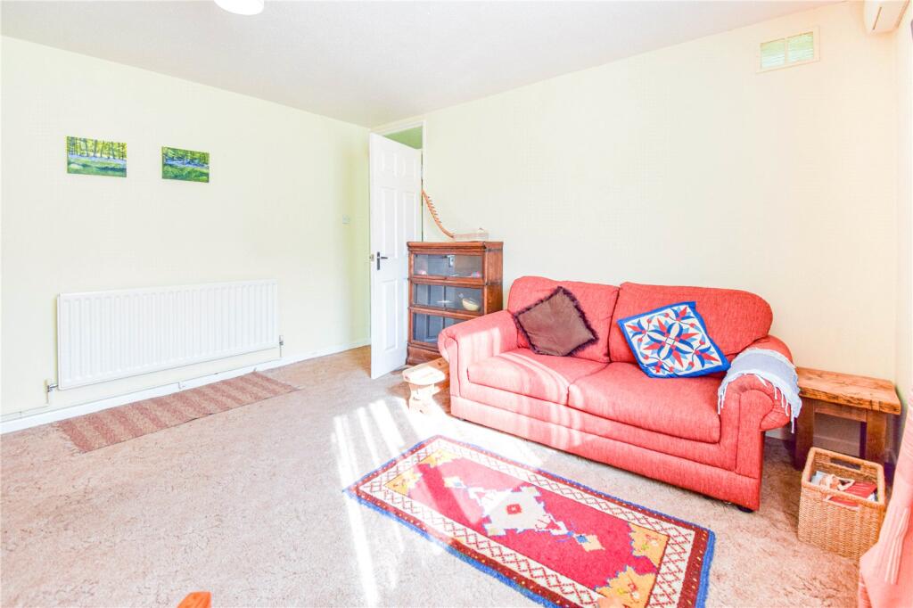 Green Lane, Newbury, Berkshire, RG14 photo 4
