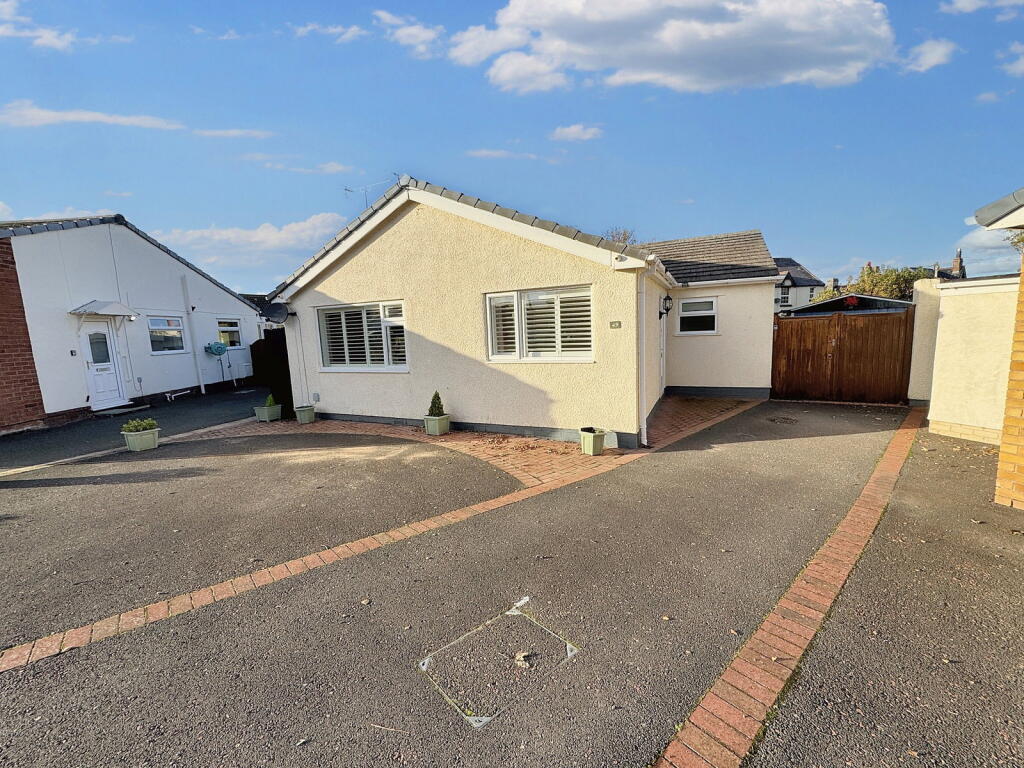 Main image of property: Lon Garnedd, Abergele, LL22 7EW