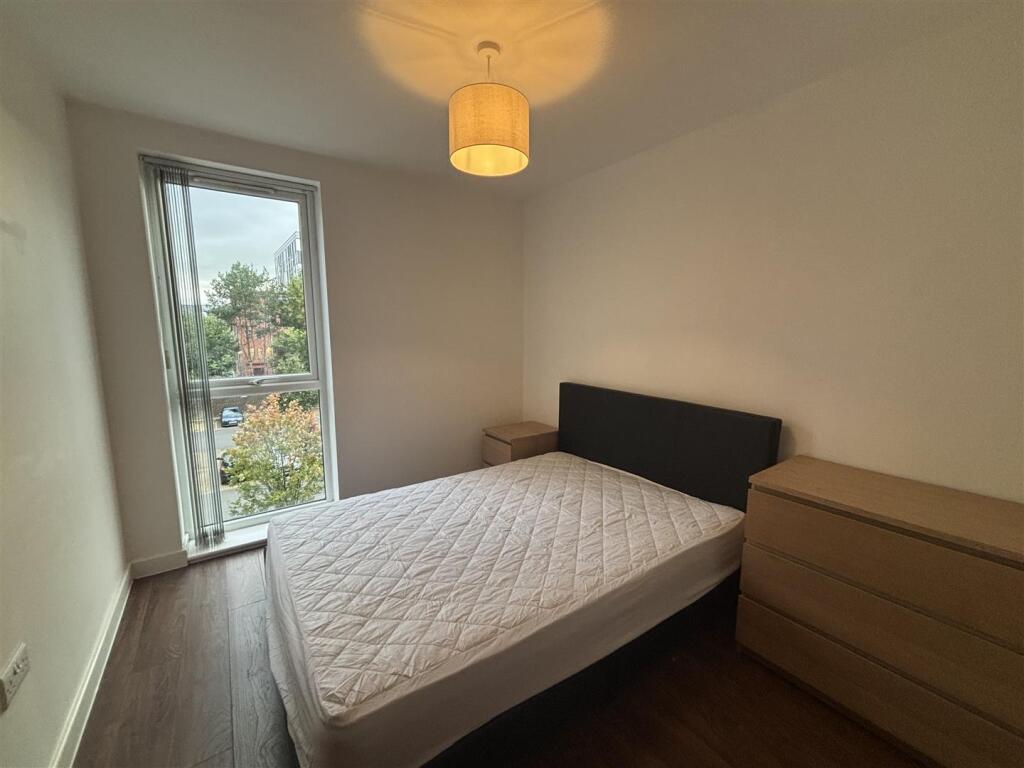 Apartment in Salford, Ordsall - View 5