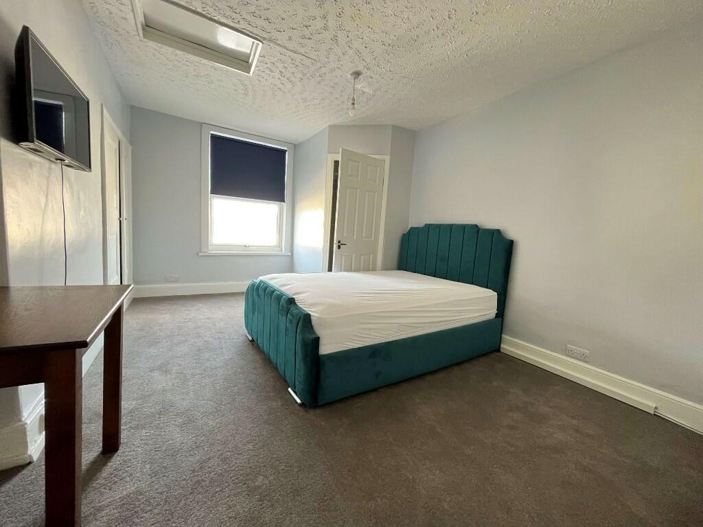Main image of property: Embankment Road, Plymouth, Devon, PL4