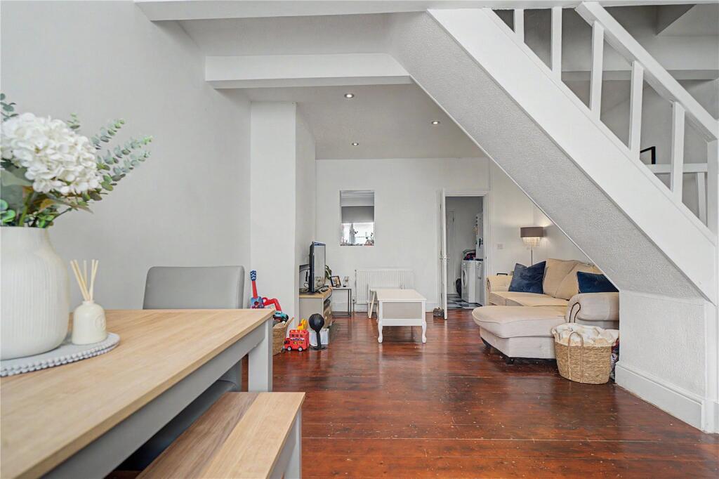 House in Swindon - View 2