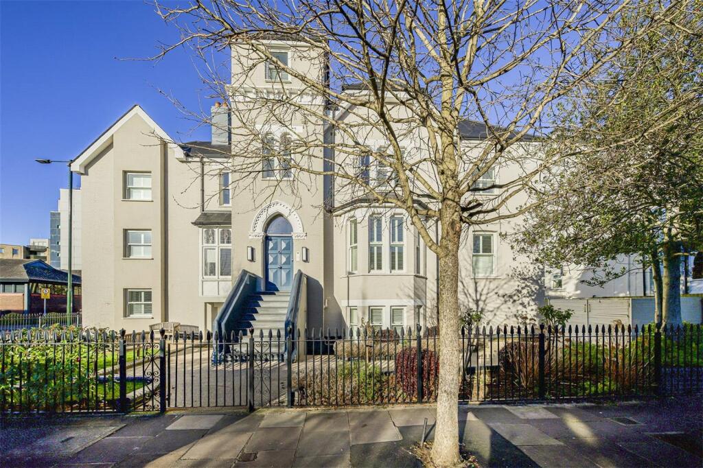 Main image of property: Bridgeman Road, Teddington