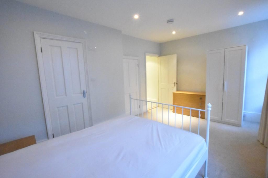 Apartment in Ipswich - View 5