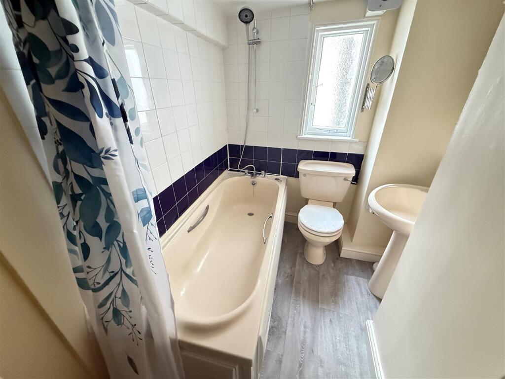 Apartment in Exeter - View 2