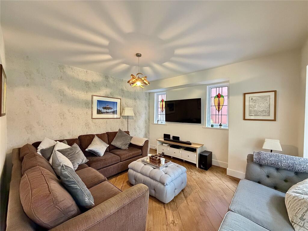 Marlowe Drive, Didsbury, M20 photo 3