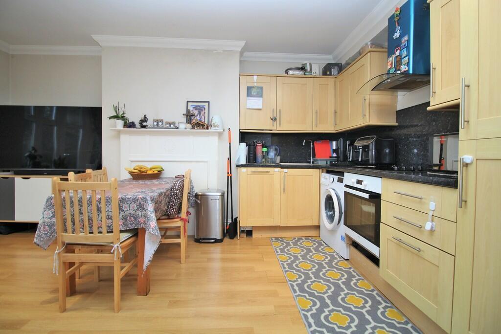 Apartment in Brighton - View 4