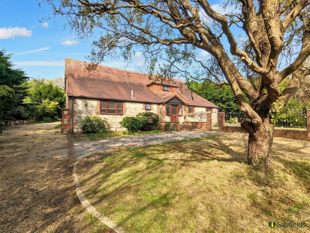 Main image of property: Beaper Shute, Brading Outskirts, PO36 0AZ