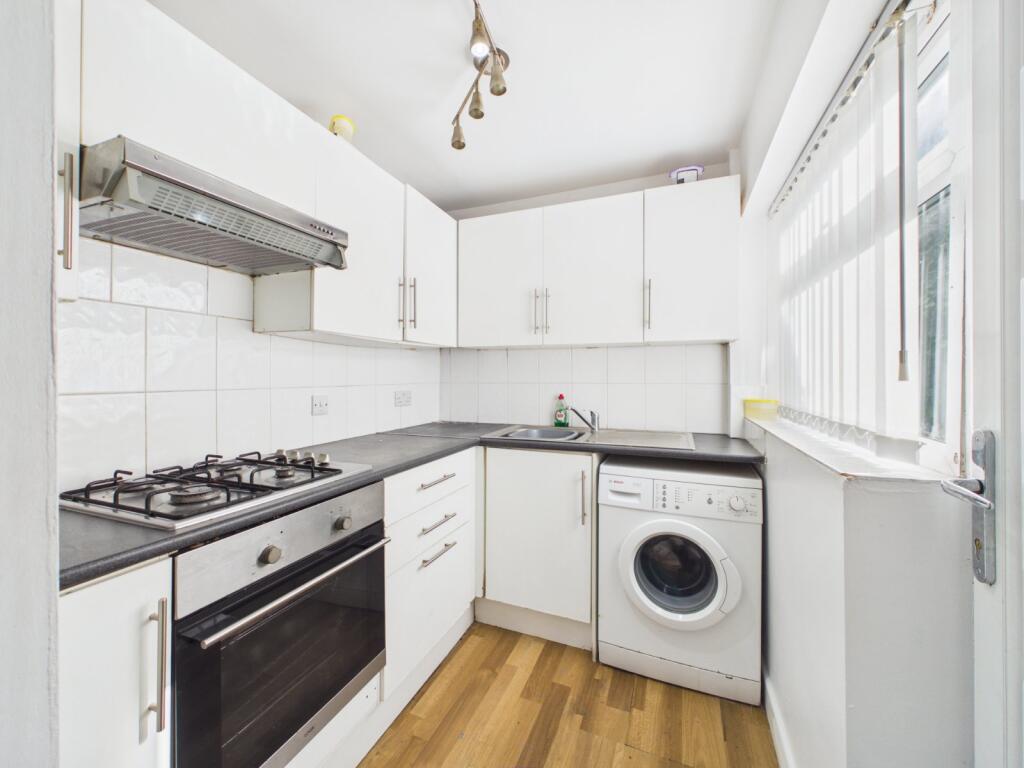 House in Tameside, Greater Manchester - View 5