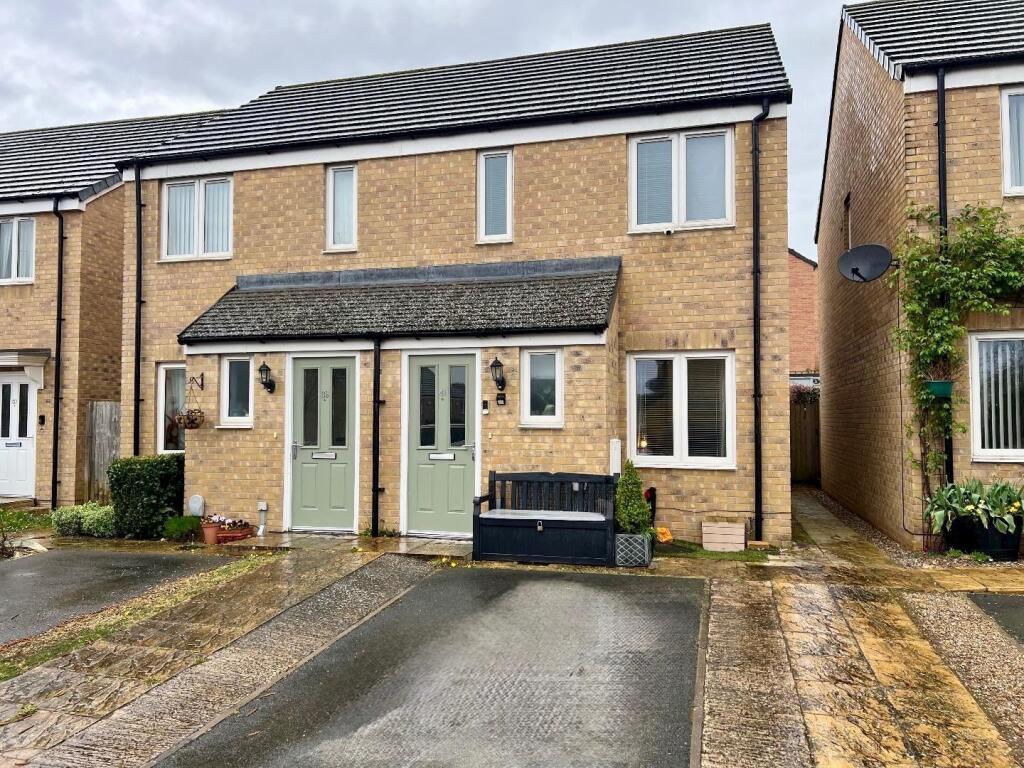 Main image of property: Green Crescent, Desborough, Kettering