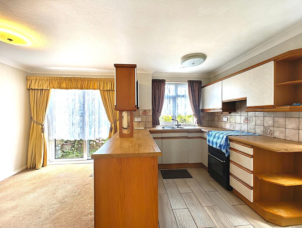 House in Dudley, Sedgley - View 4