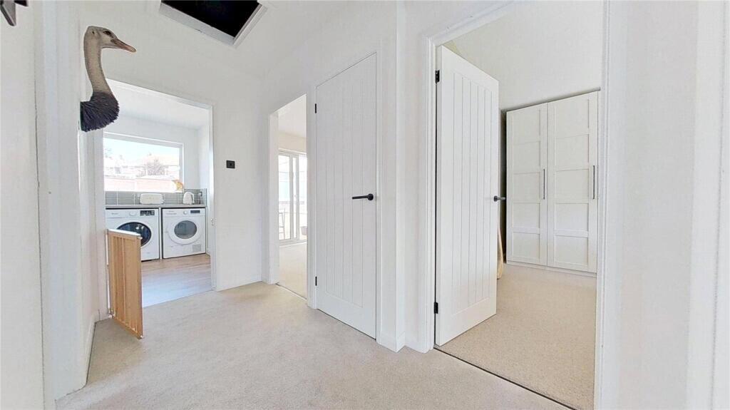 House in Brighton - View 5