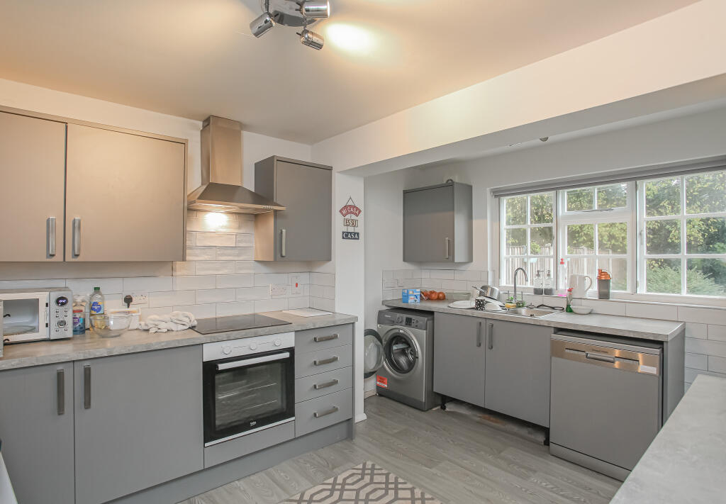 House in West Oxfordshire, Heythrop - View 2