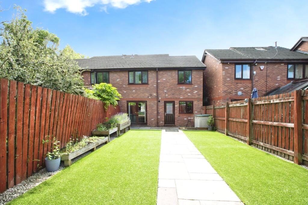 Tanglewood, PRESTON, Lancashire, PR2 photo 2
