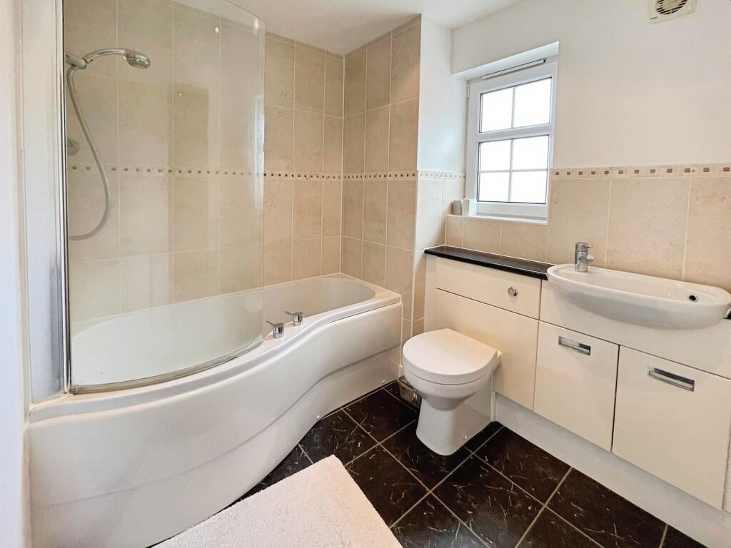 Apartment in Reading - More