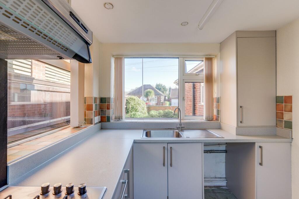 Linby Road, Hucknall, NG15 - More