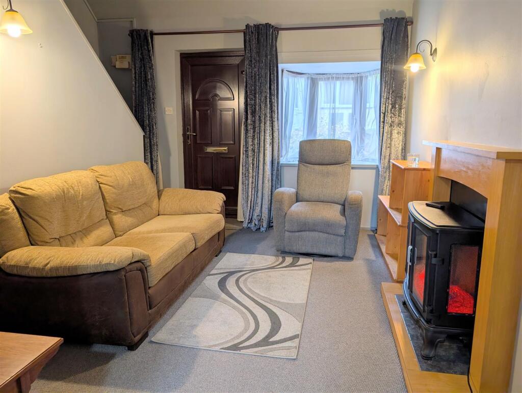 18 The Ridings, Bicton Heath, Shrewsbury, SY3 5ES photo 3