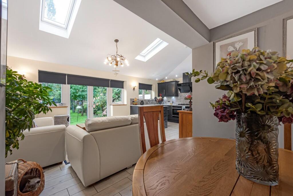 House in Sheffield, South Yorkshire - More