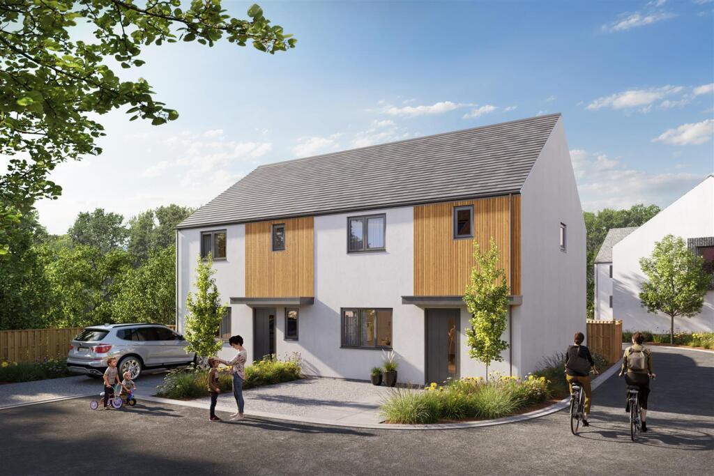 Main image of property: Roselyon Gardens, Par