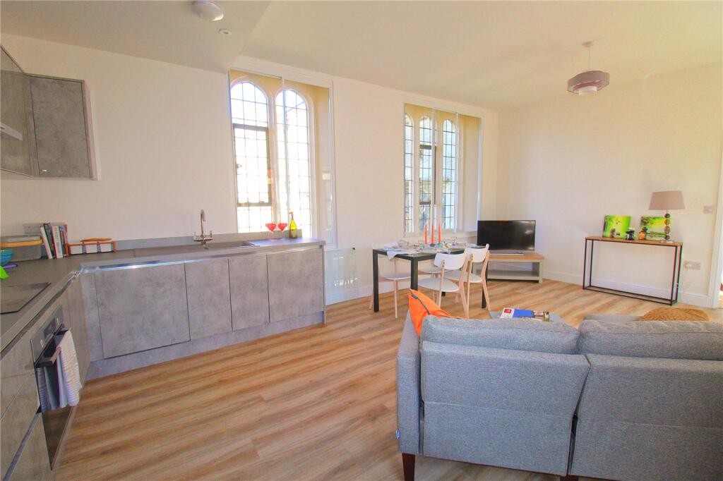 Apartment in Trowbridge - View 4