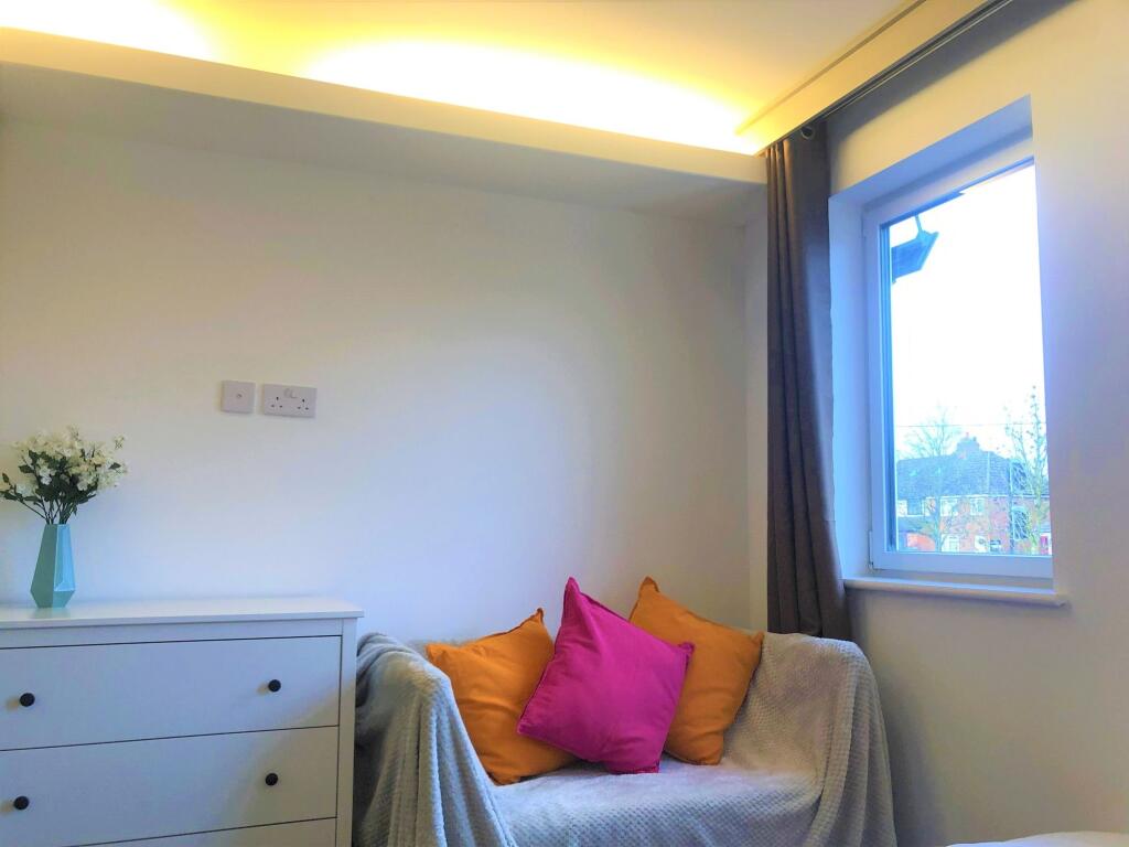 Studio flat for rent