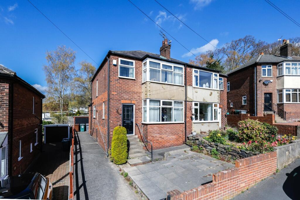 Main image of property: Vesper Gate Mount, Leeds, West Yorkshire, LS5