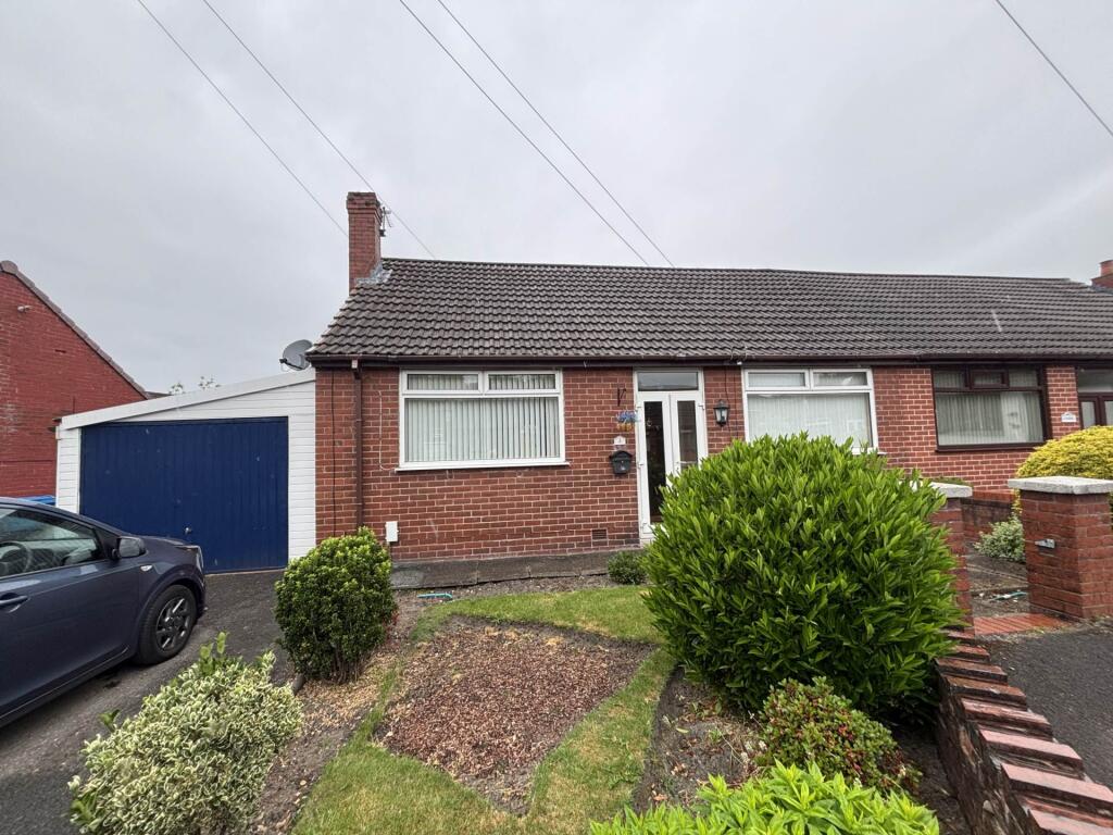 Main image of property: 3 Lyndhurst Avenue, Chadderton