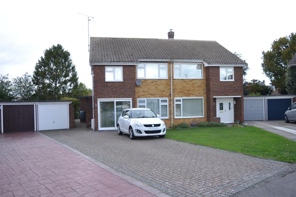 4-bed semi-detached on Orford Crescent, Springfield, CM1, £500,000