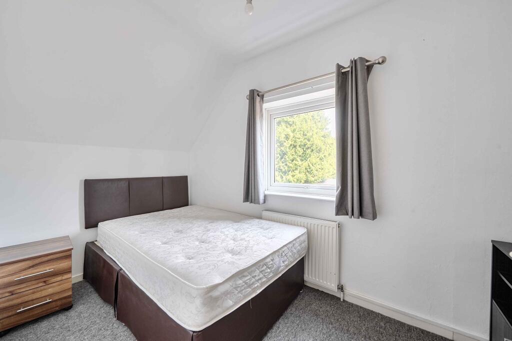 House in Southampton - View 4
