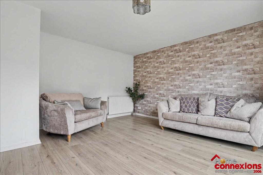 Sandpiper Place, Greenhills, EAST KILBRIDE photo 3