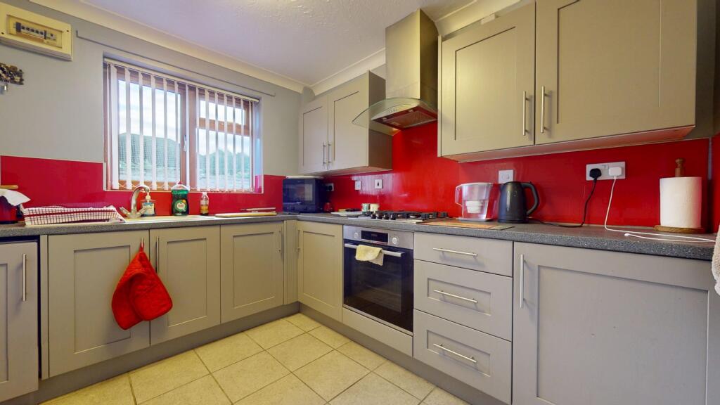 Castle Street, Hadley, Telford, Shropshire, TF1 5RA photo 2