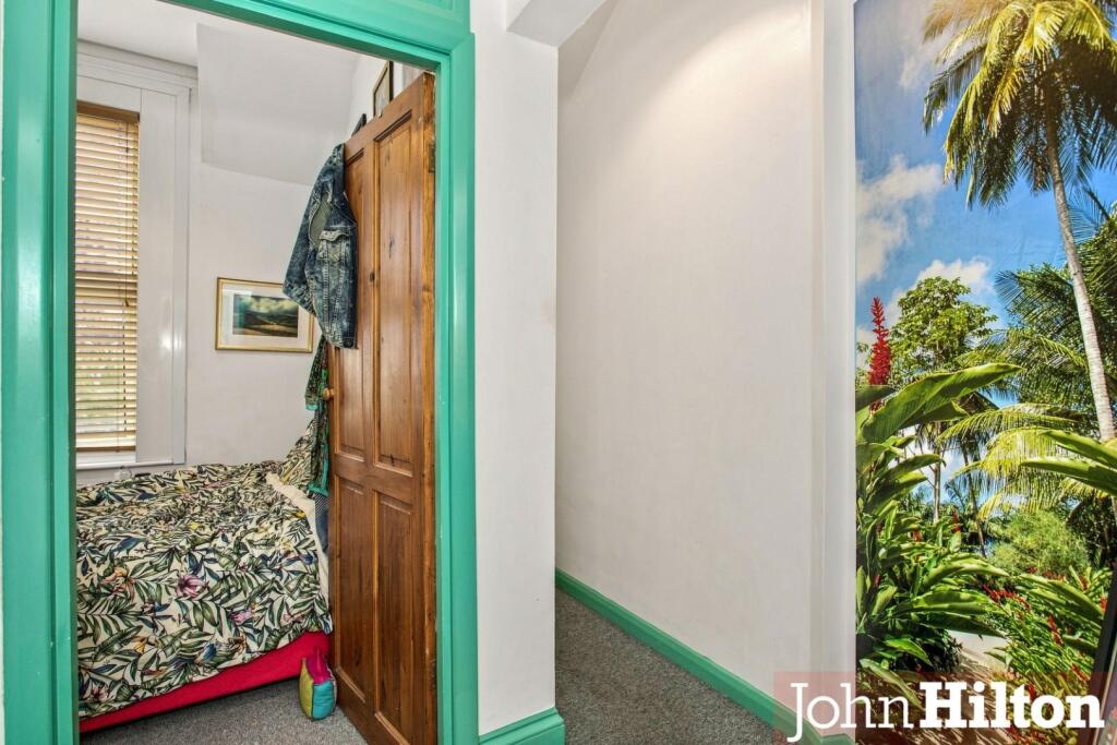 Apartment in Brighton, Round Hill - View 5