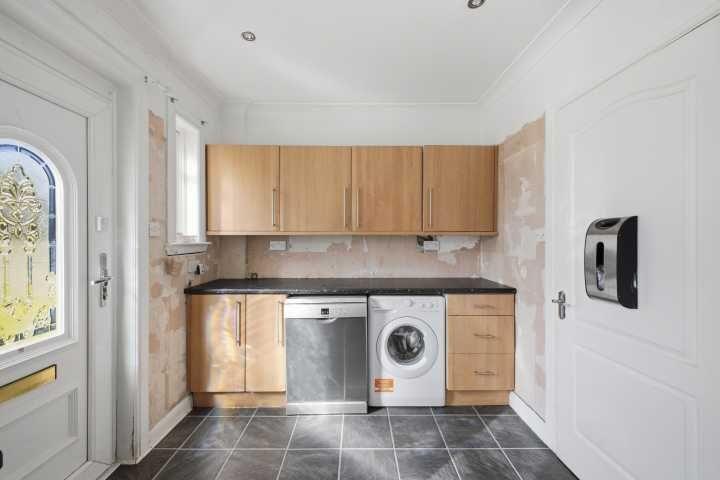 Apartment in Motherwell - View 3